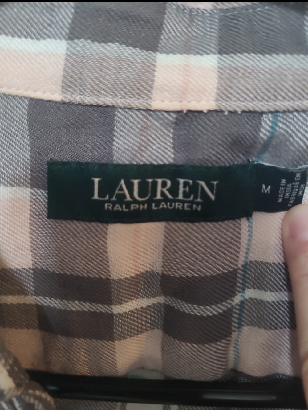 Soft Lauren Ralph Lauren Plaid Button-Down Shirt in Gray Medium - Picture 4 of 5